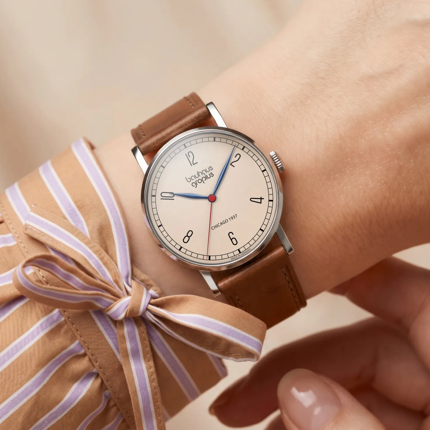 Armbanduhr Chicago 1937 Beige Ø 32,5 mm Quarz