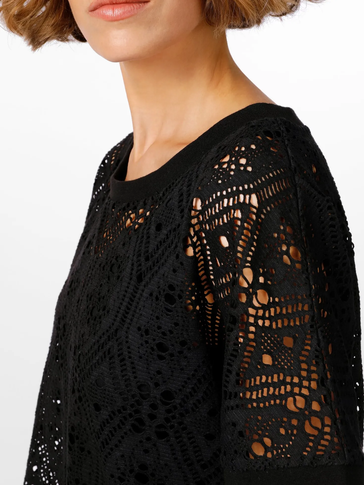 Damenshirt Lochmuster