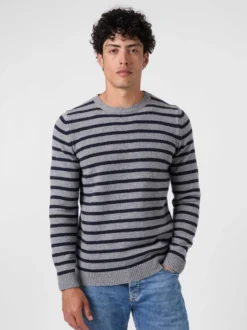Herrenpullover geringelt