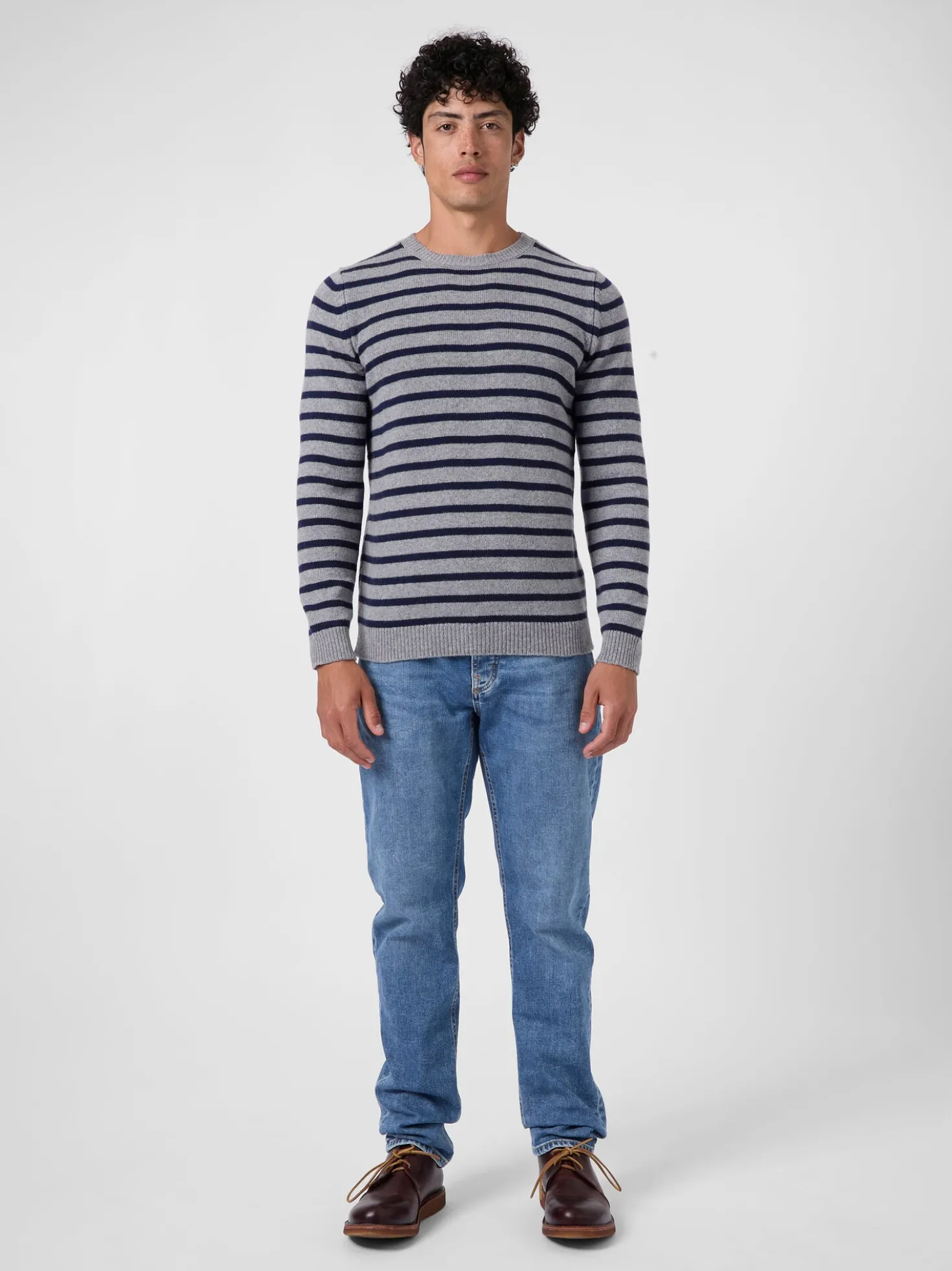 Herrenpullover geringelt