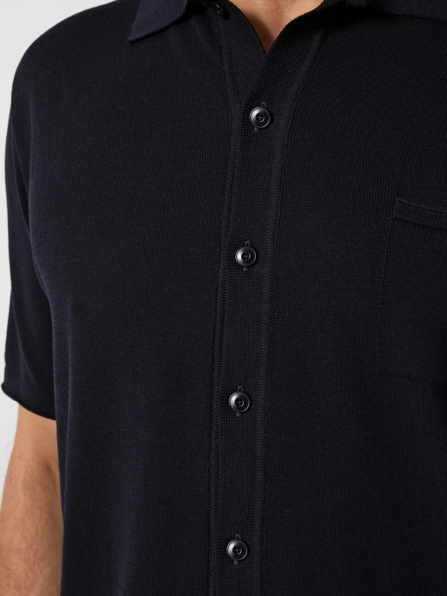 Herren-Strickshirt geknöpft