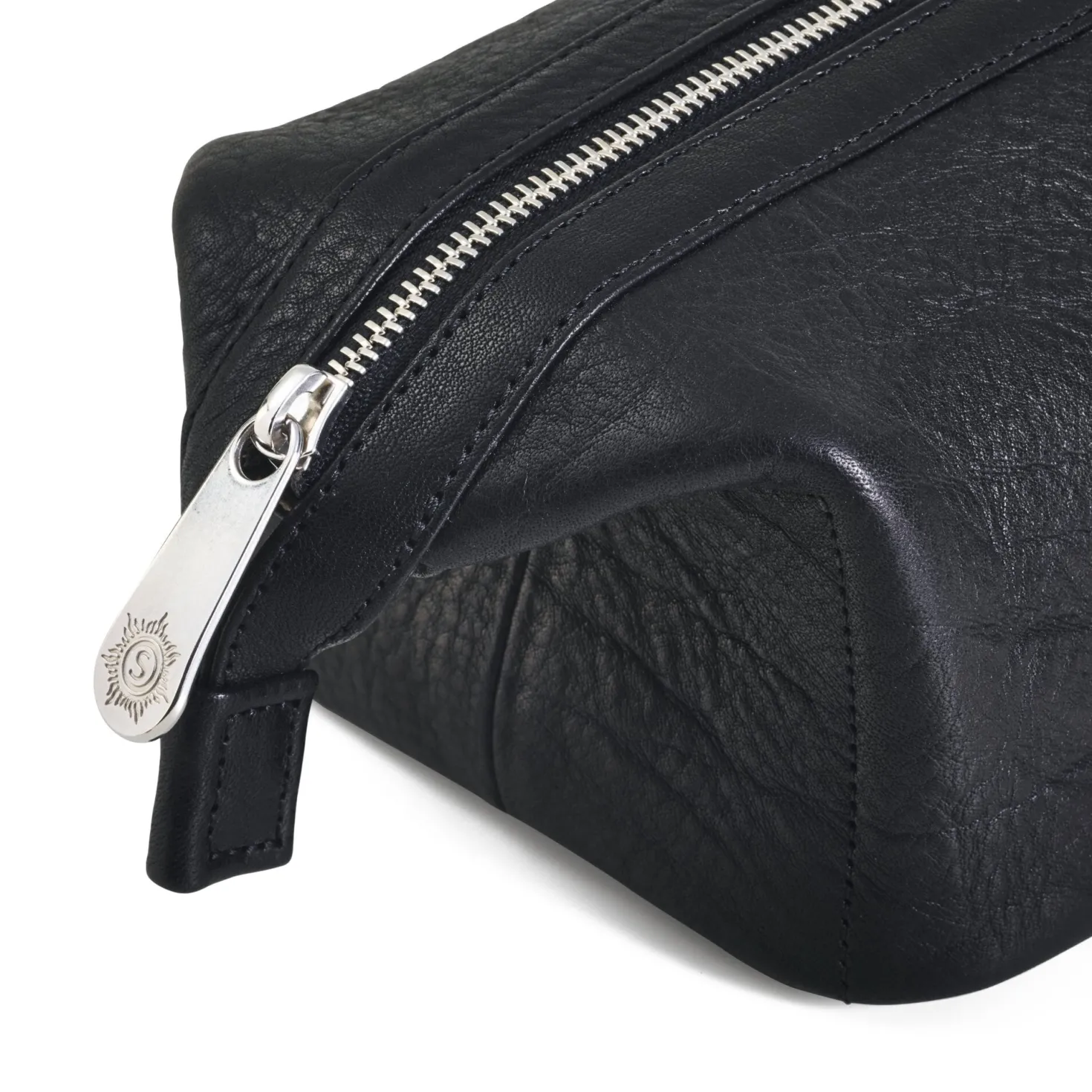Sonnenleder Kulturtasche