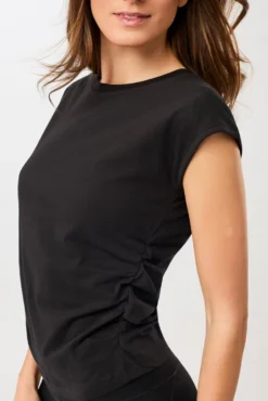 Sport-Shirt mit seitlicher Raffung