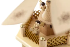 Weihnachtspyramide traditionell dreistöckig